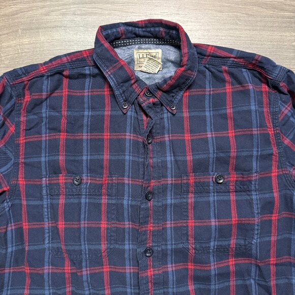 L.L. Bean Men's 1912 Field Flannel Shirt - Navy/Red - Picture 2 of 6